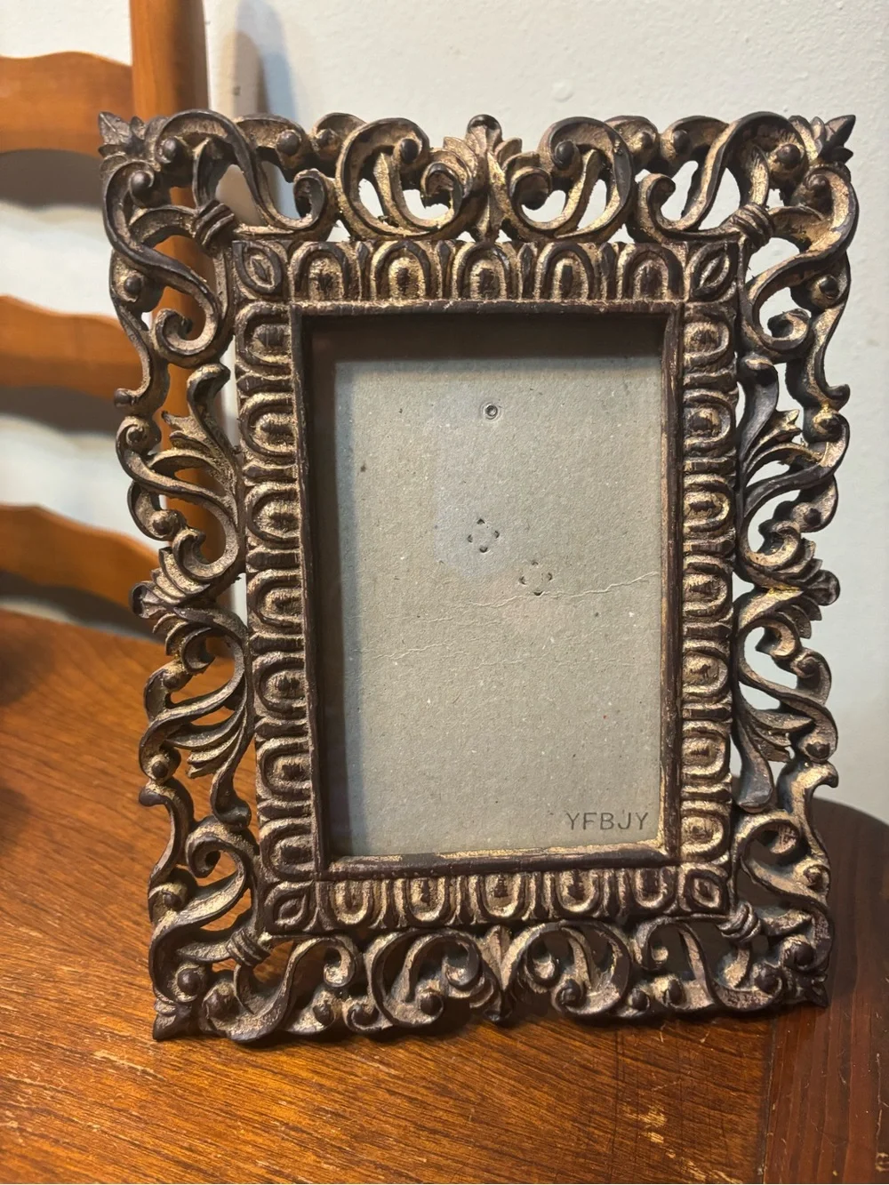Ornate Decorative GOLD/Bronze-Tone Picture Frame - Elegant Home Accent